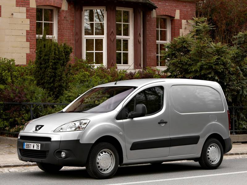 Фото автомобиля Peugeot Partner Fourgon